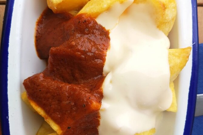 Barcelona Food Tour: Tapas, Drinks and Delights with a Local - Plaça Sant Jaume and the sweet finish