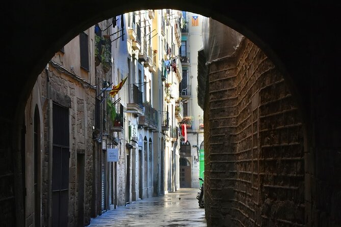 Barcelona Food Tour: Tapas, Paella, Sangria & 8+ Local Tastings - Sunday changes the food lineup