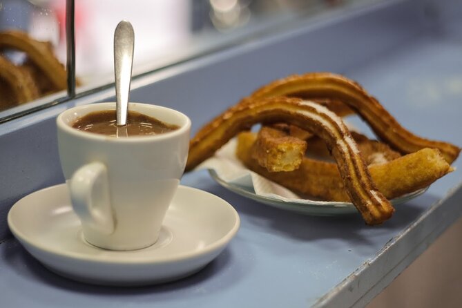 Barcelona Food Tour: Tapas, Paella, Sangria & 8+ Local Tastings - The guides make or break the experience