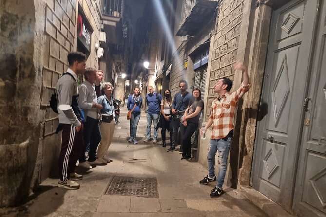 Barcelona Ghosts & Legends Tour - Starting at Travellers Nest Bar