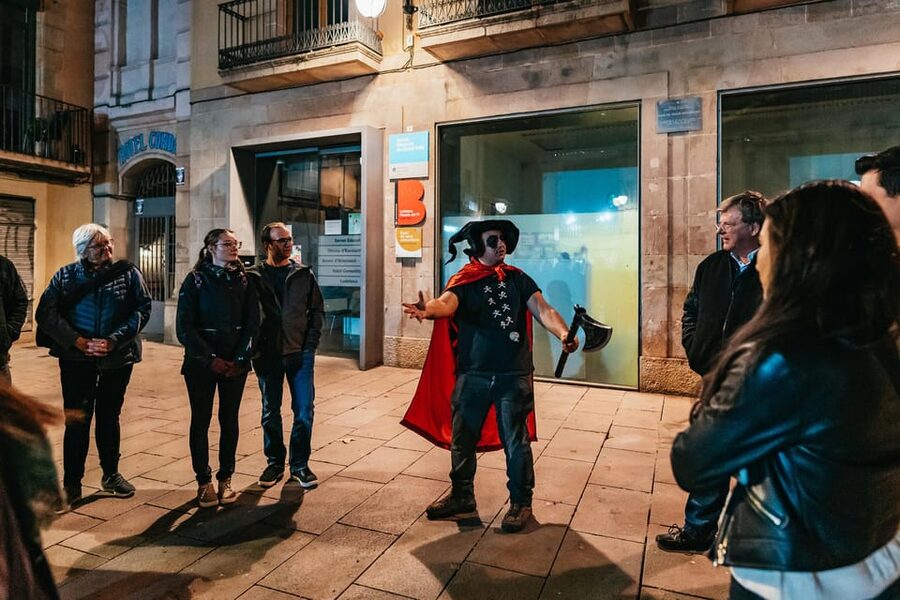 Barcelona: Gothic Quarter Ghosts and Legends Walking Tour - What the $19 price really buys you
