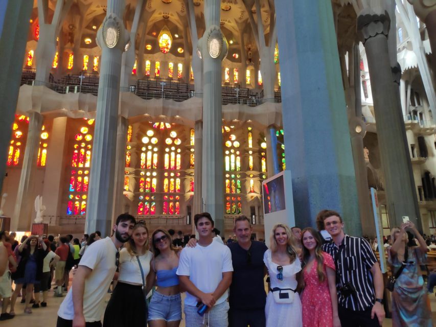 Barcelona: Guided Tour of Sagrada Familia - Booking, cancellation, and small practical details