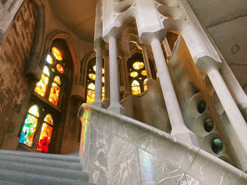 Barcelona: Guided Tour of Sagrada Familia - The interior, where the tour earns its price