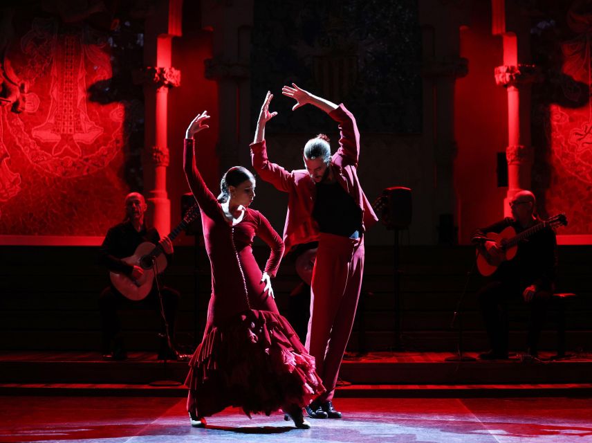 Barcelona: Guitar Trio & Dance @ Palau de la Música - Who will enjoy this most?