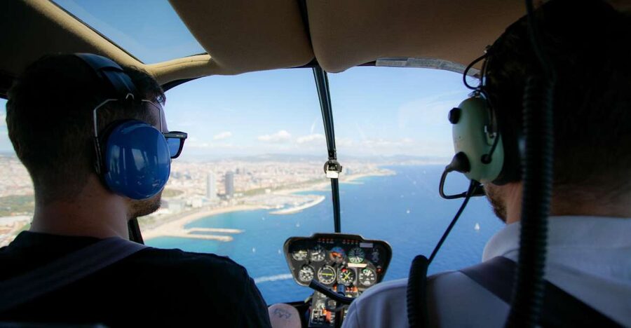 Barcelona: Helicopter Flight with Optional Yacht Cruise - Seven minutes above Barcelona