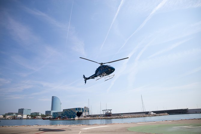 Barcelona Helicopter, Sailboat & Old Town Private Walking Tour - The helicopter flight: memorable, but short
