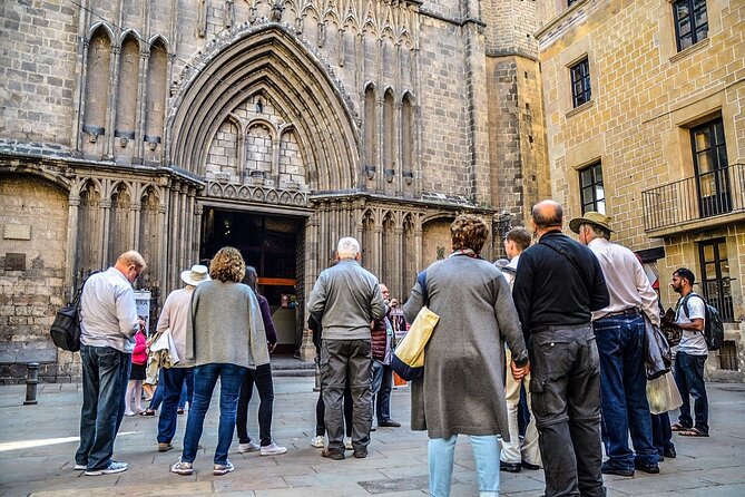 Barcelona Highlights Guided Tour with Monjuic Cable Car - Who will enjoy this tour most
