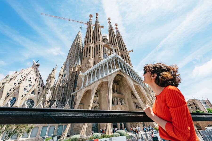 Barcelona Hop-On Hop-Off Bus and FC Barcelona Immersive Tour - How to use one or two days wisely