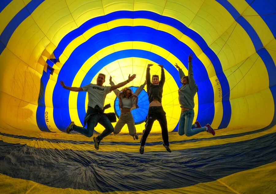 Barcelona: Hot Air Balloon Ride with Optional Transportation - Key points to know before you book