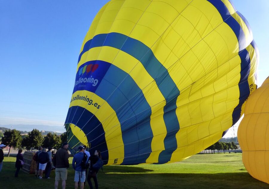 Barcelona: Hot Air Balloon Ride with Optional Transportation - Is $201 a fair price?