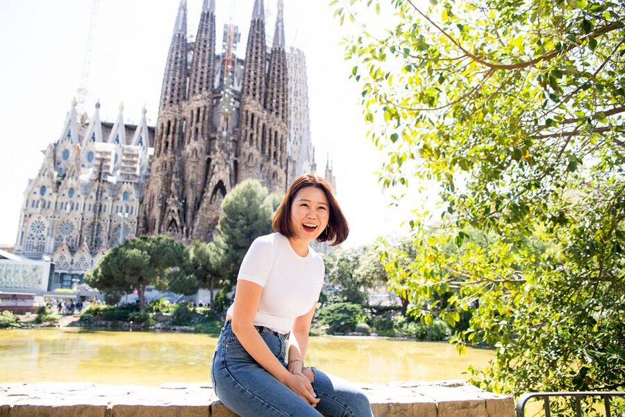 Barcelona: Instagram Tour of the Most Scenic Spots - Meeting beneath Barcelona Cathedral