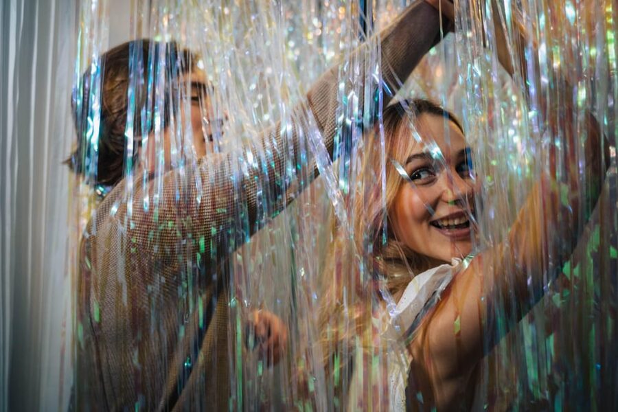 Barcelona: Interactive Art Installation by IKONO - Who Will Enjoy IKONO Most?