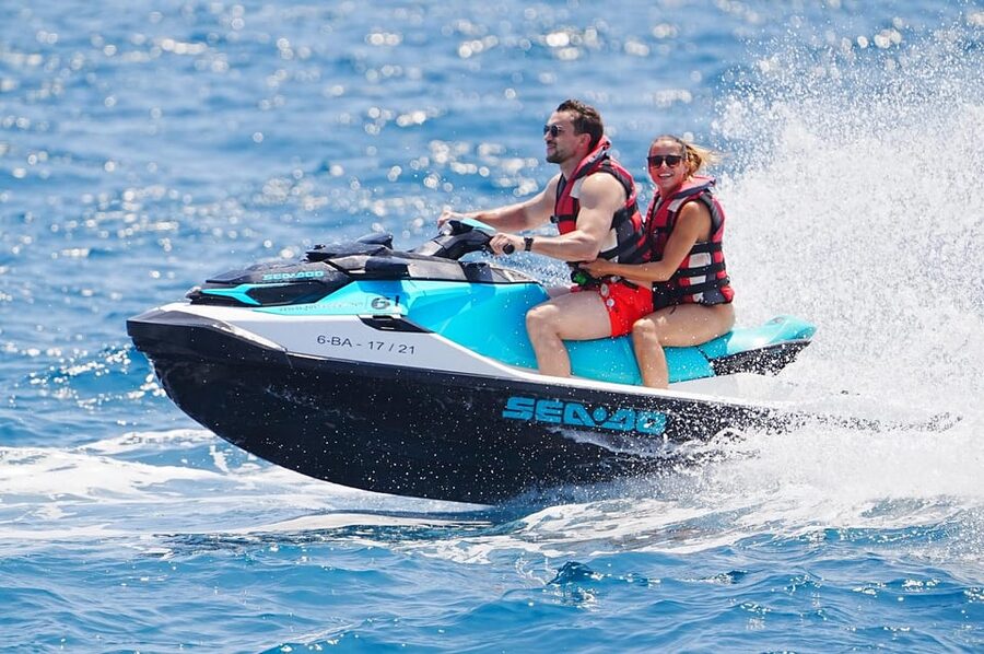 Barcelona: Jet Ski Rental (No License Needed) - What to bring and what to leave behind