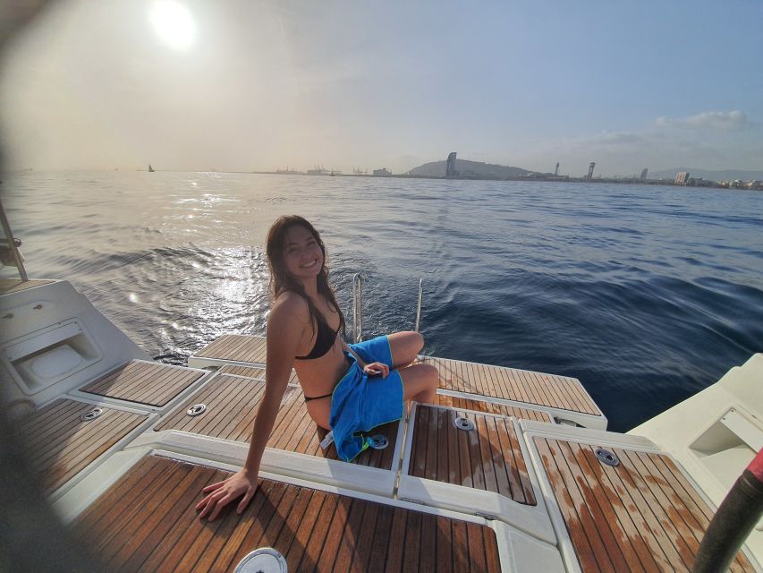 Barcelona: Luxury Private Yacht Daytime Cruise - How the $353 Price Works for a Group
