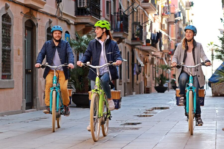 Barcelona: Montjuic Hill E-Bike Tour - Key points at a glance