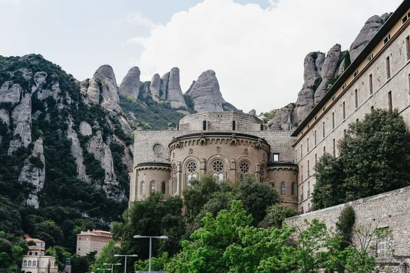 Barcelona: Montserrat and Winery Tour with Tapas or Lunch - Choosing Between The Half-Day And Full-Day Versions
