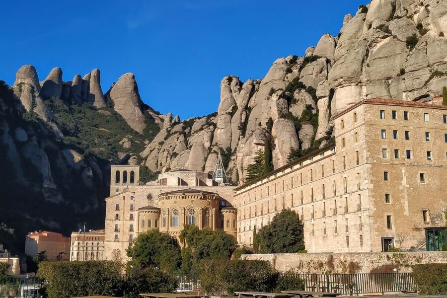 Barcelona: Montserrat Monastery & Hiking Off the Beaten Path - Why Montserrat makes a strong day trip from Barcelona