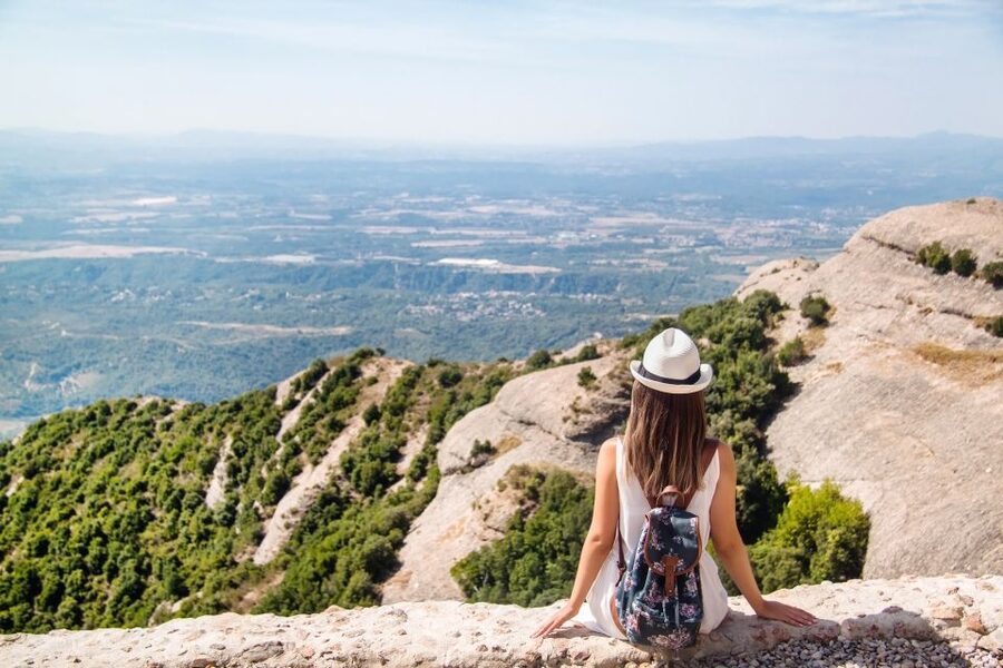 Barcelona: Montserrat Tour with Lunch & Wine Tasting Option - What the Guides Add