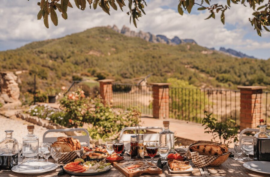 Barcelona: Montserrat Visit & Lunch at Farmhouse Small Group - What makes this Montserrat trip worth considering