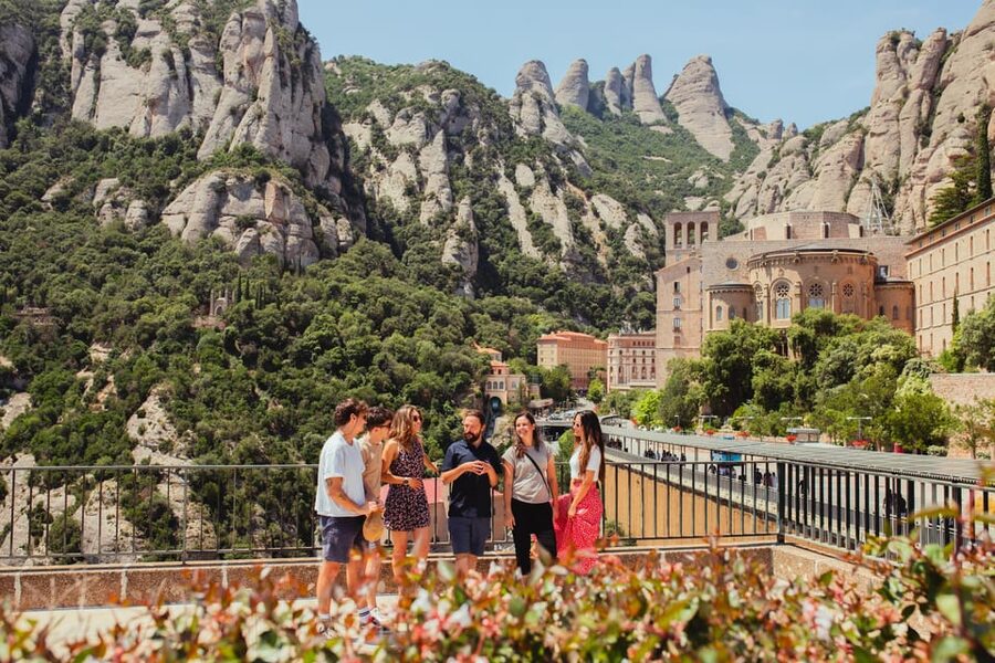 Barcelona: Montserrat with Winery, Lunch, and Train Options - Oller del Mas: a castle with wine instead of knights