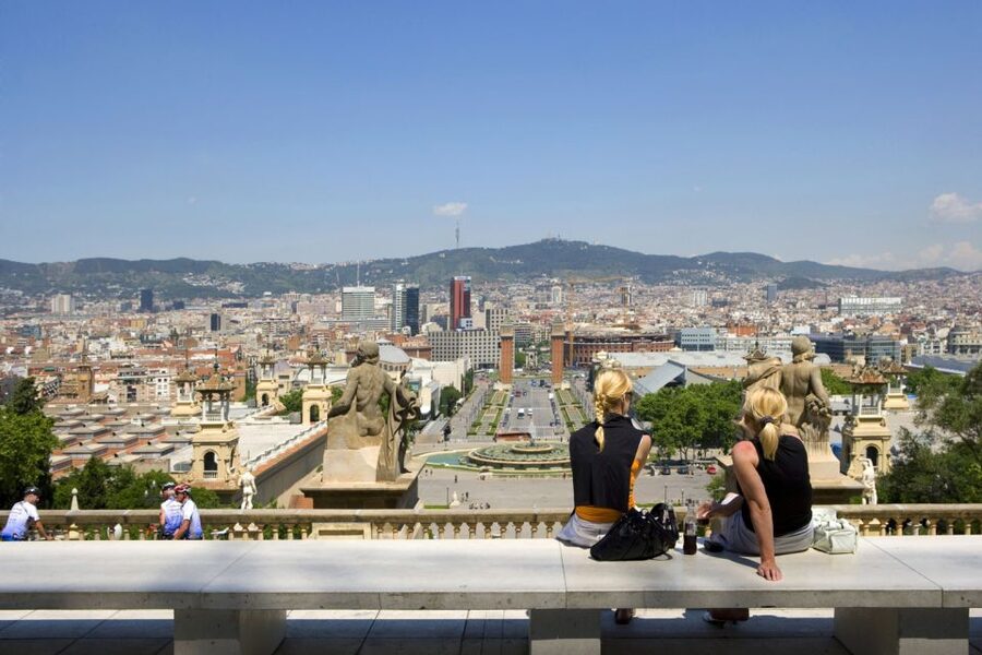 Barcelona: Museu Nacional d'Art de Catalunya Entrance Ticket - Photography, temporary exhibitions, and the Spanish Civil War display