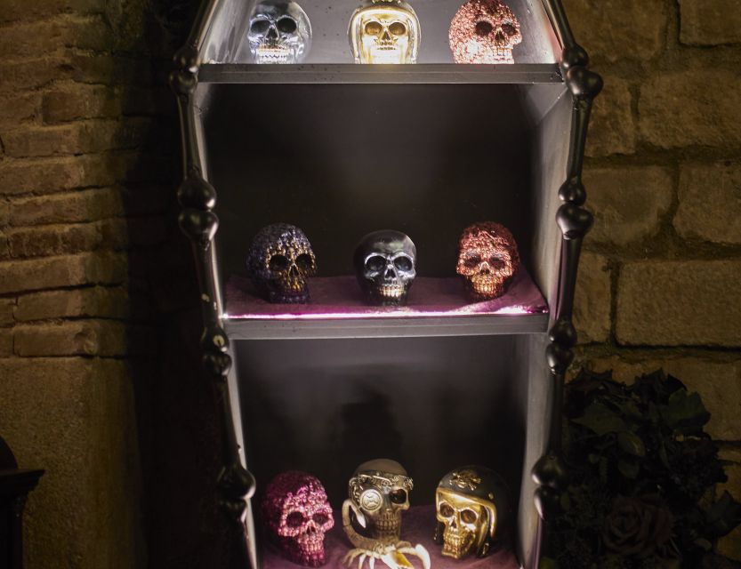 Barcelona: Nightmare Horror Museum Maze Entry Ticket - Languages, group size, and practical planning