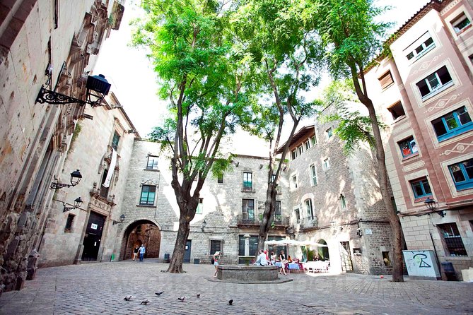 Barcelona Old Town & Gothic Quarter Small Group Tour - El Born shifts from medieval streets to modern city life