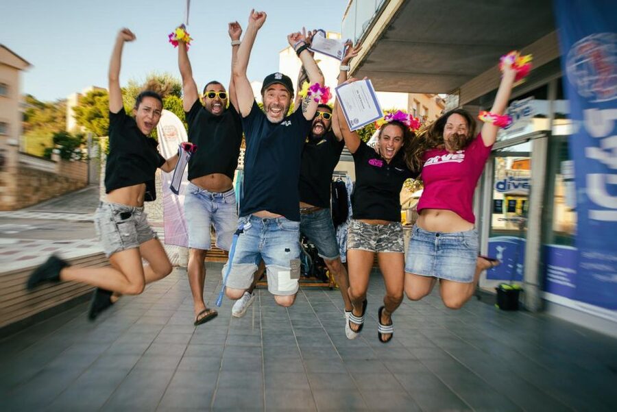 Barcelona: PADI Discover Scuba Diving - Who should book, and who should skip it