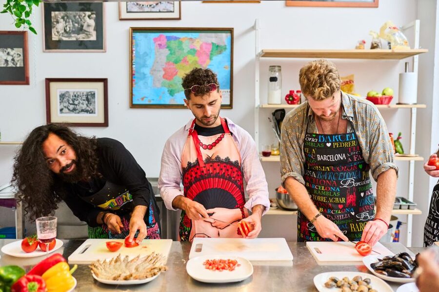Barcelona: Paella Cooking Class with Market Visit and More - What I would bring and how I would prepare