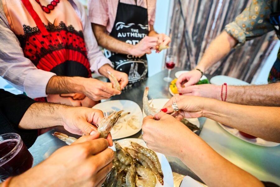 Barcelona: Paella Cooking Class with Market Visit and More - Choosing the best class time