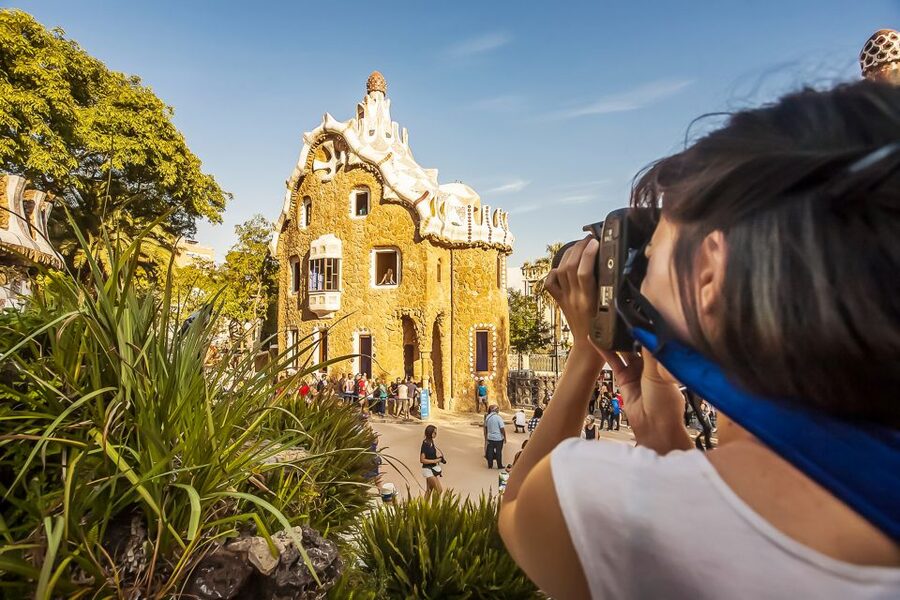 Barcelona: Park Güell Admission Ticket - Hypostyle Hall and the route toward Nature Square