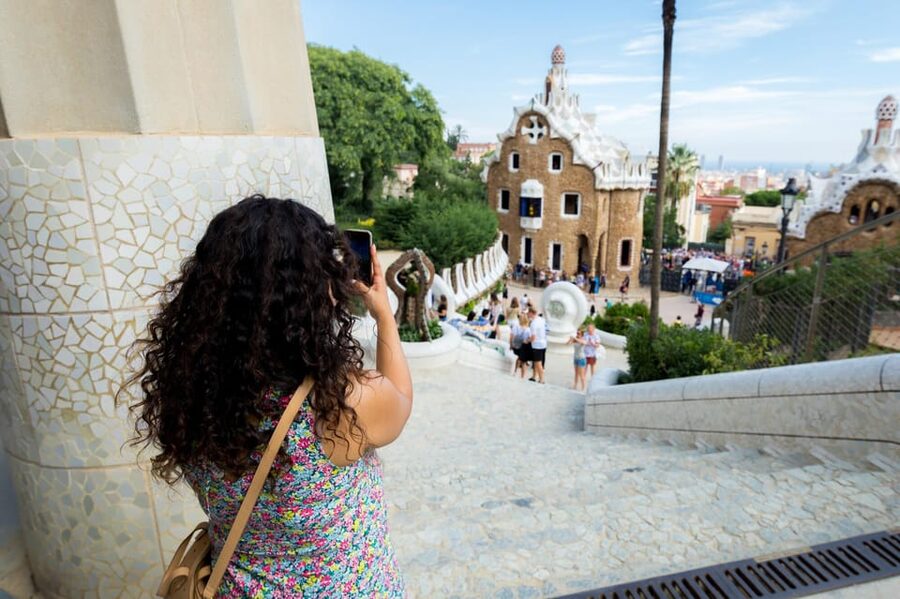 Barcelona: Park Guell Guided Tour with Skip-the-Line Entry - What the tour does not cover