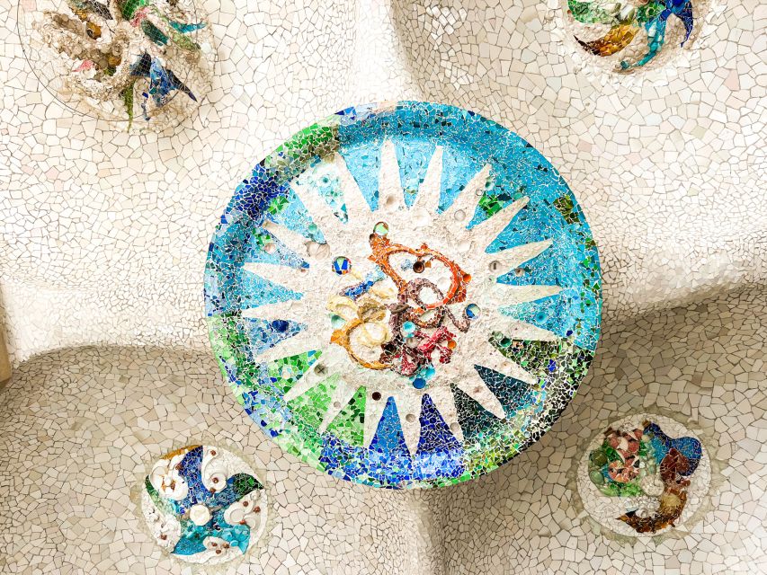 Barcelona: Park Güell & La Sagrada Familia Tickets and Tour - Key points to know before booking