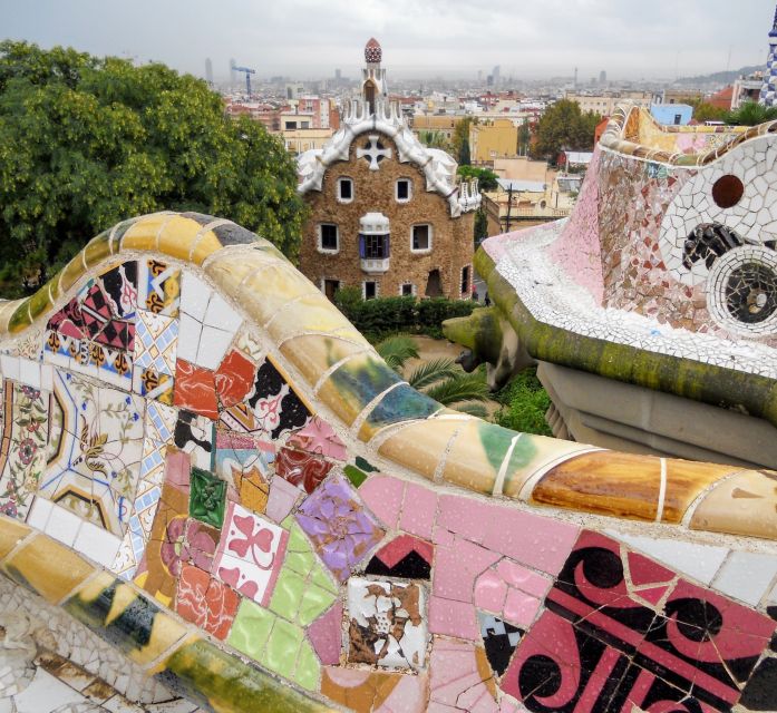 Barcelona: Park Güell & Sagrada Familia Guided Tour - Key points to know before booking