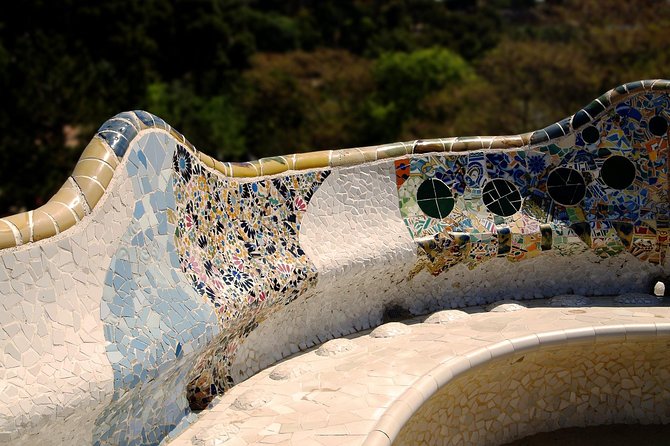 Barcelona: Park Guell Skip the Line Guided Tour - Meeting the Guide at Carretera del Carmel 22