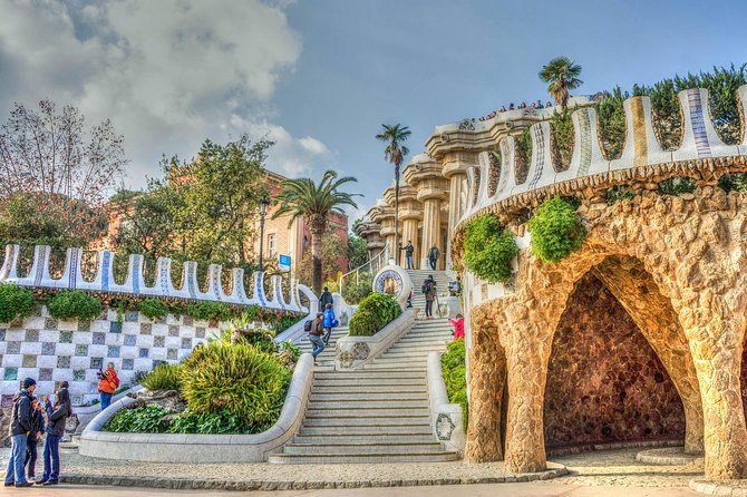 Barcelona: Park Guell Skip the Line Guided Tour - Who Should Book This Park Güell Visit?