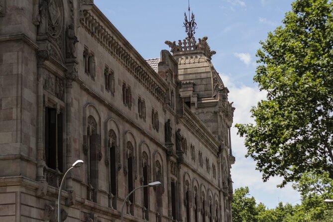 Barcelona Private Food Tour: Tapas, Paella & 8+ Food Tastings - Timing, weather, and cancellation details