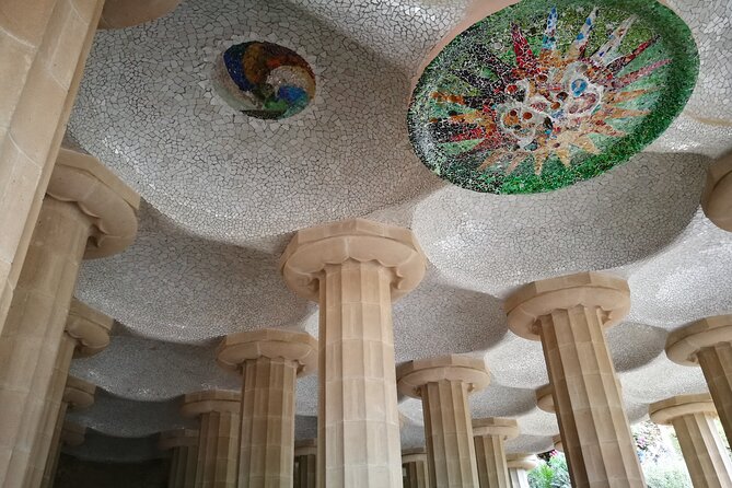 Barcelona Sagrada Familia and Guell Park drink and tapa - Is the $465.79 price worthwhile?