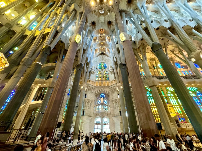 Barcelona: Sagrada Familia Entry Ticket and Guided Tour - Why the Sagrada Familia deserves your time
