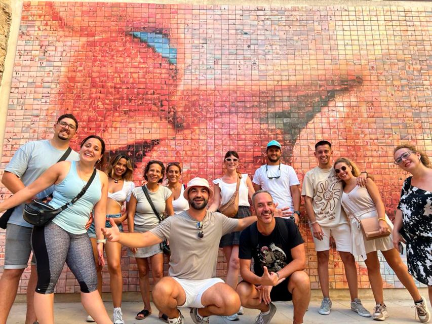 Barcelona: Sagrada Familia, Modernism, and Old Town Tour - Key things to know before you book