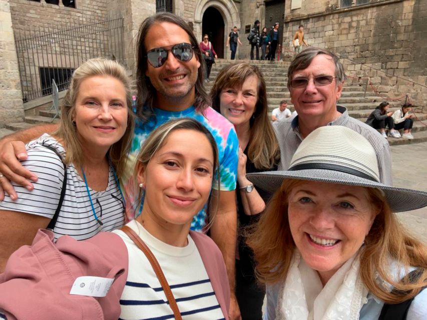 Barcelona: Sagrada Familia, Modernism, and Old Town Tour - Gaudí and the Modernist façades of Passeig de Gràcia