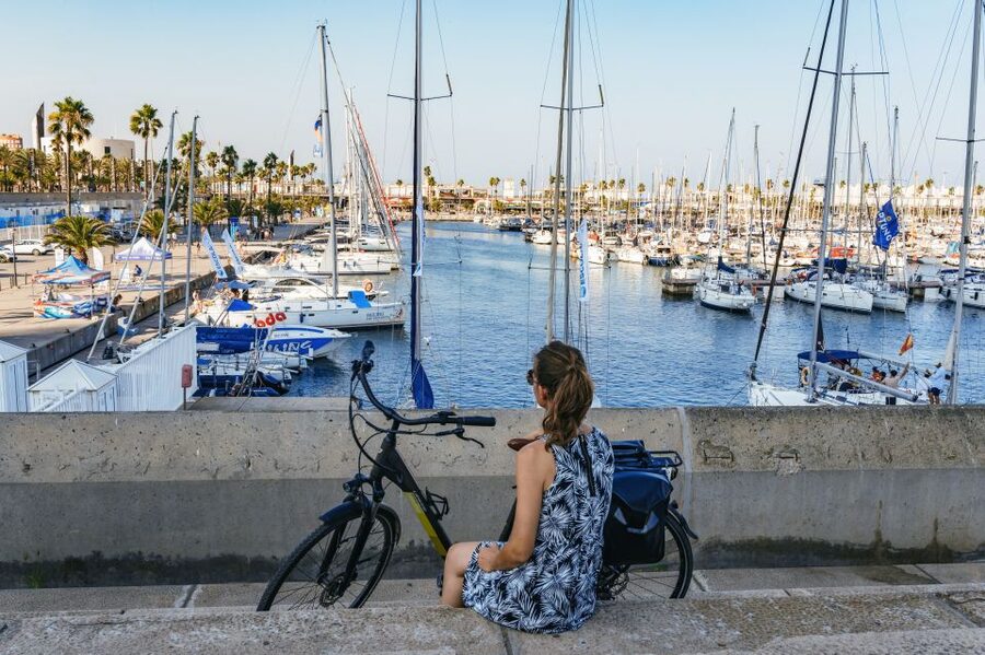 Barcelona: Sagrada Familia or Coastal City Sights by eBike - Regular bicycle or e-bike?