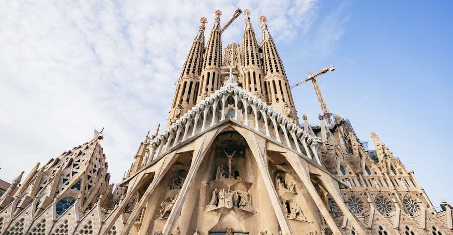 Barcelona: Sagrada Familia Skip-the-Line Entry Ticket & Tour - Sagrada Familia Schools and a surprising detour