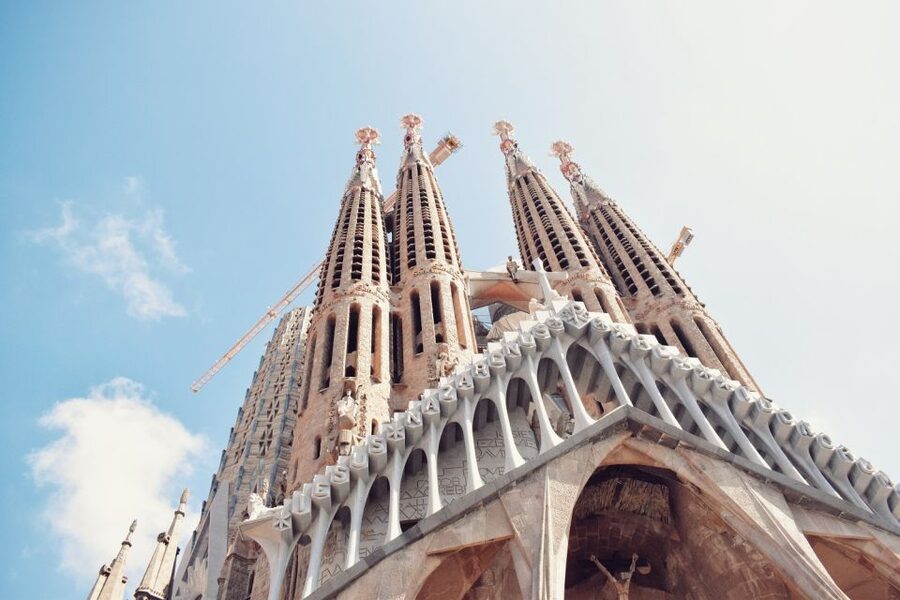Barcelona: Sagrada Familia Skip-the-Line Guided Tour - Key points at a glance