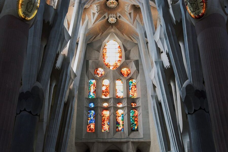 Barcelona: Sagrada Família Skip the Line Tour & Entry Ticket - The Pasión Façade and Gaudí’s Wider Story