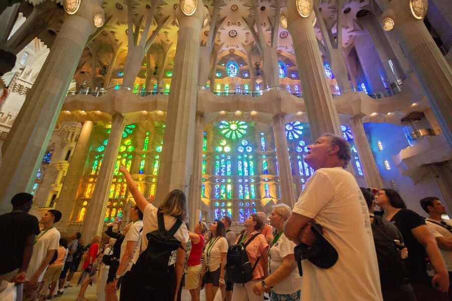 Barcelona: Sagrada Familia Skip-the-line Tour with Guide - A small group keeps the visit manageable