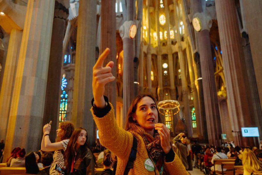 Barcelona: Sagrada Familia Tour w/Skip-the-Line Entry Ticket - The museum and what you do not see