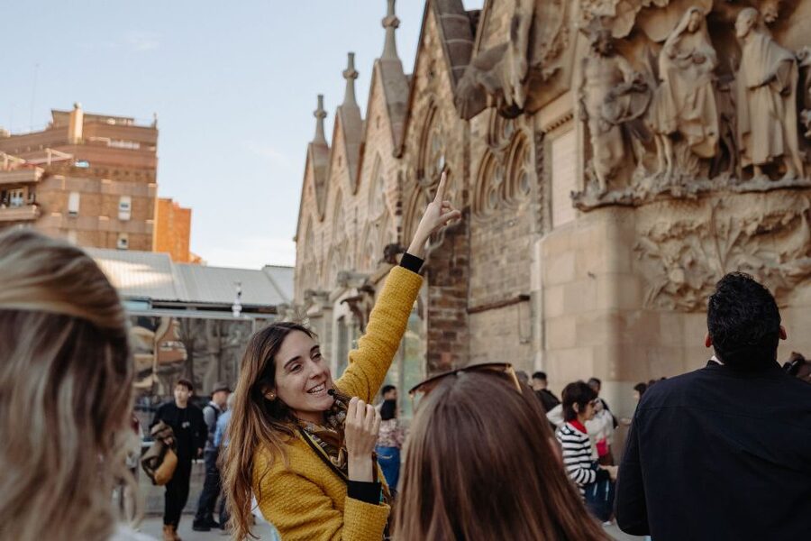 Barcelona: Sagrada Familia Tour w/Skip-the-Line Entry Ticket - Is $48 a fair price?