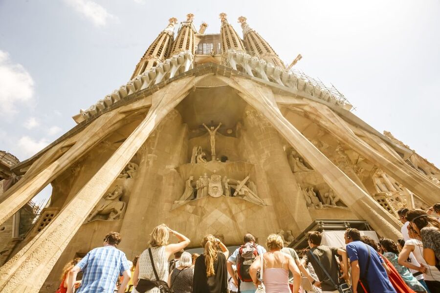 Barcelona: Sagrada Familia Tour with Optional Tower Access - Small details that make the visit better