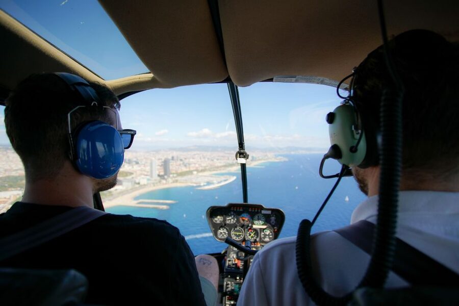 Barcelona: Scenic Helicopter Flight - Helicopter size, seating, and group arrangements